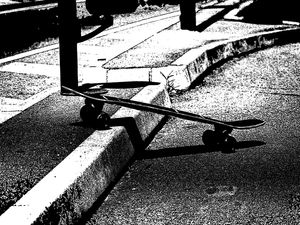 SKATE 23 UA