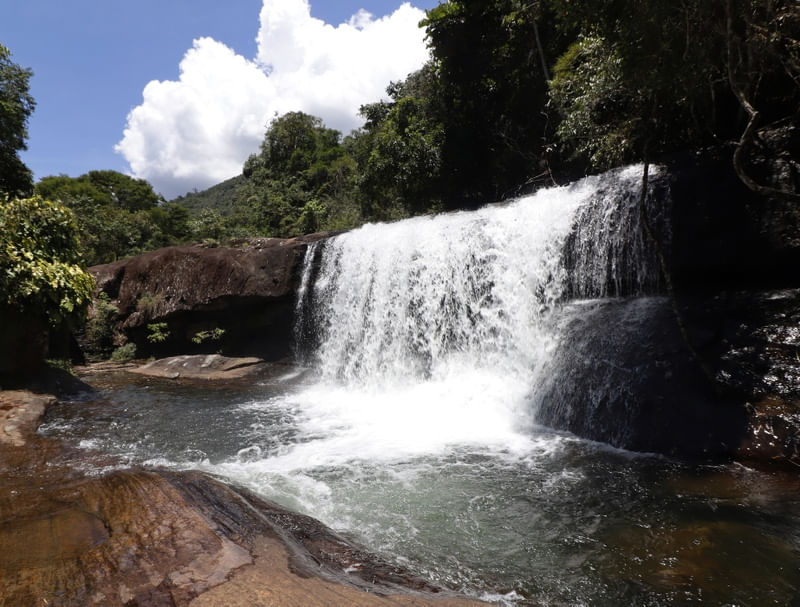 CACHOEIRA NO INTERIOR DO ESPÍRITO SANTO