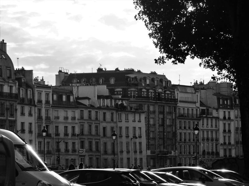 PARIS CITY BW