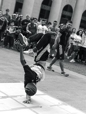 BREAKING THE DANCE