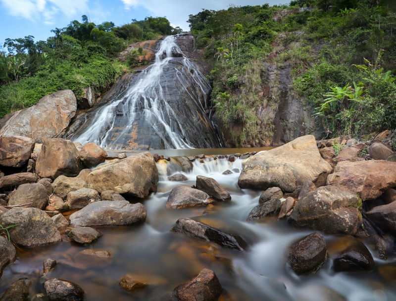 CACHOEIRA DAS ANDORINHAS EM SANTA TERESA, INTERIOR DO ESPÍRITO SANTO