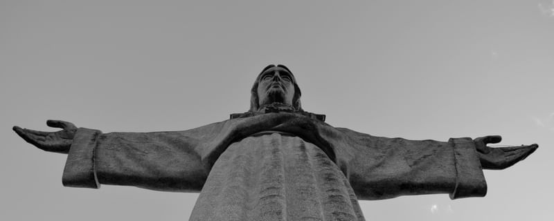 BRAÇOS ABERTOS PARA O TEJO