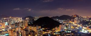 CIDADE DE VITÓRIA VISTA A NOITE PELO MONTE HOREBE