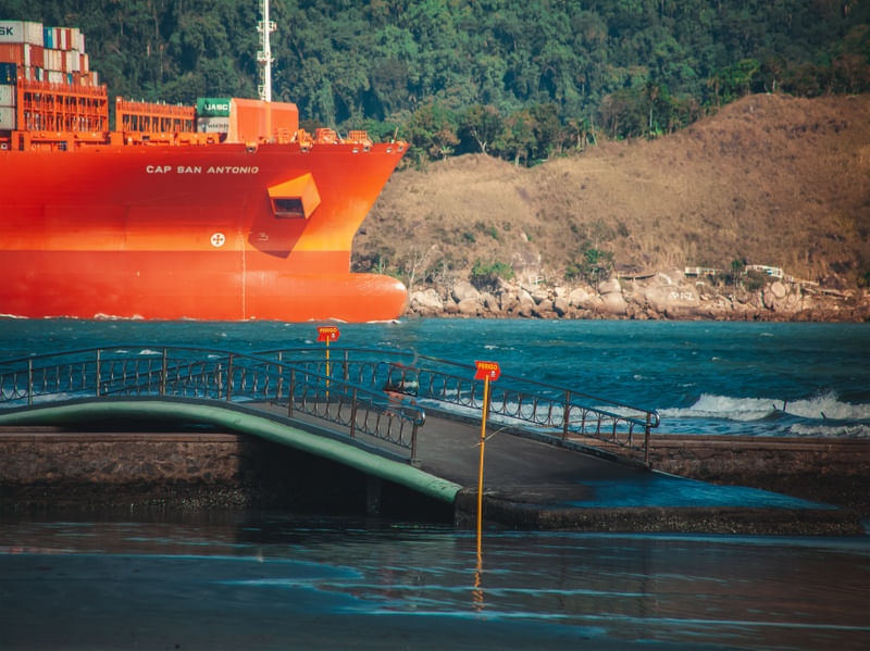 NAVIO LARANJA