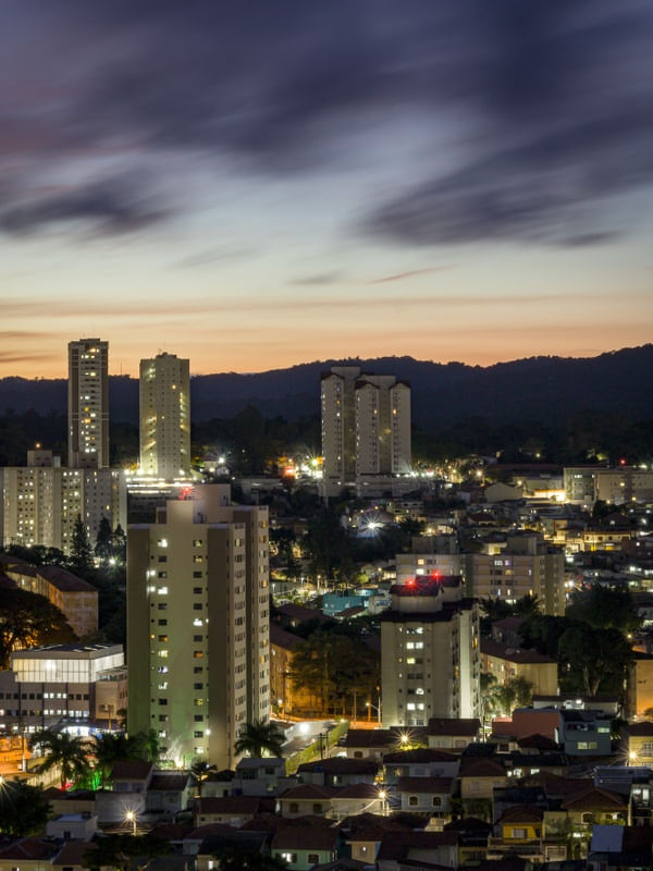 A DANÇA DAS NUVENS NO CÉU DE SÃO PAULO