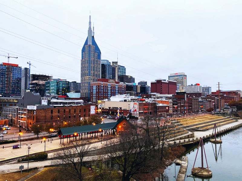 DOWNTOWN NASHVILLE - POR BEATRIZ CYPRIANO