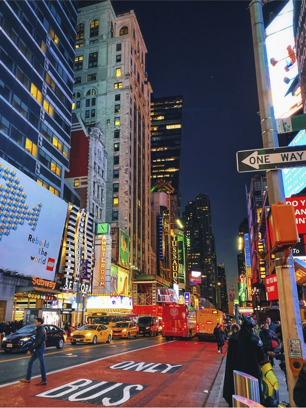 42ND STREET NYC - POR BEATRIZ CYPRIANO