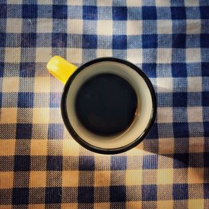 XÍCARA DE CAFÉ EM CASA II