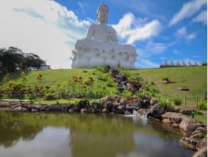 O MAJESTOSO BUDA DE IBIRAÇU