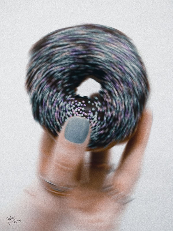 DONUTS IN MOTION