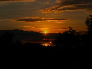 PÔR DO SOL NA LAGOA DE CARAPEBUS