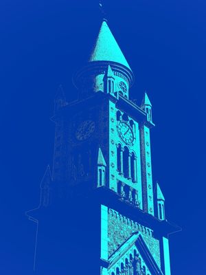 TORRES 44 UA