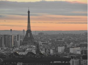 FIM DE TARDE EM PARIS