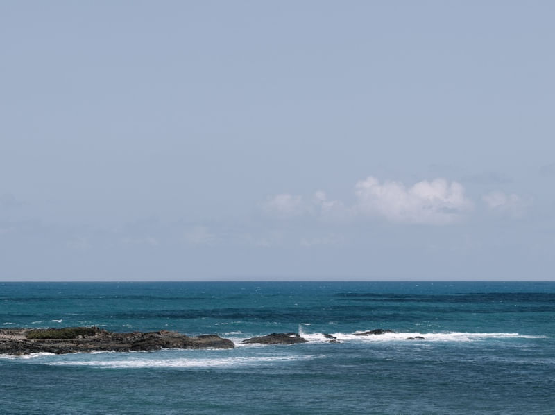 BLUE HORIZON LINE
