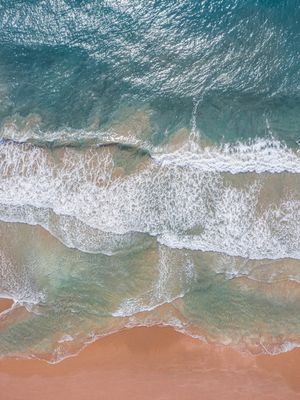 ONDAS E TURBULÊNCIA NA PRAIA