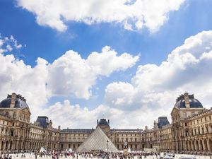 MUSEU LOUVRE