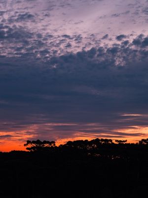 PÔR DO SOL NO PARQUE NACIONAL DE APARADOS DA SERRA LLL