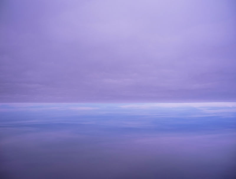 CÉU LILÁS E NUVENS