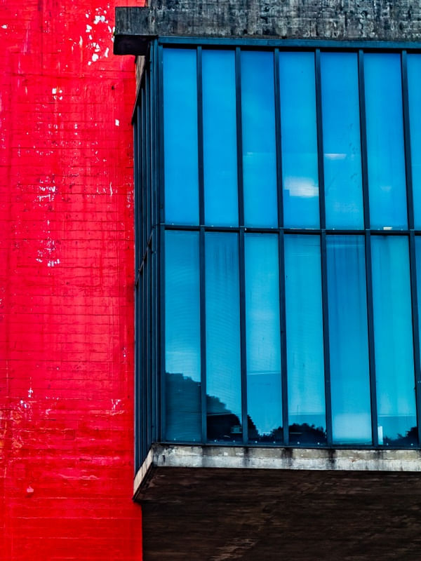MASP VERMELHO E AZUL