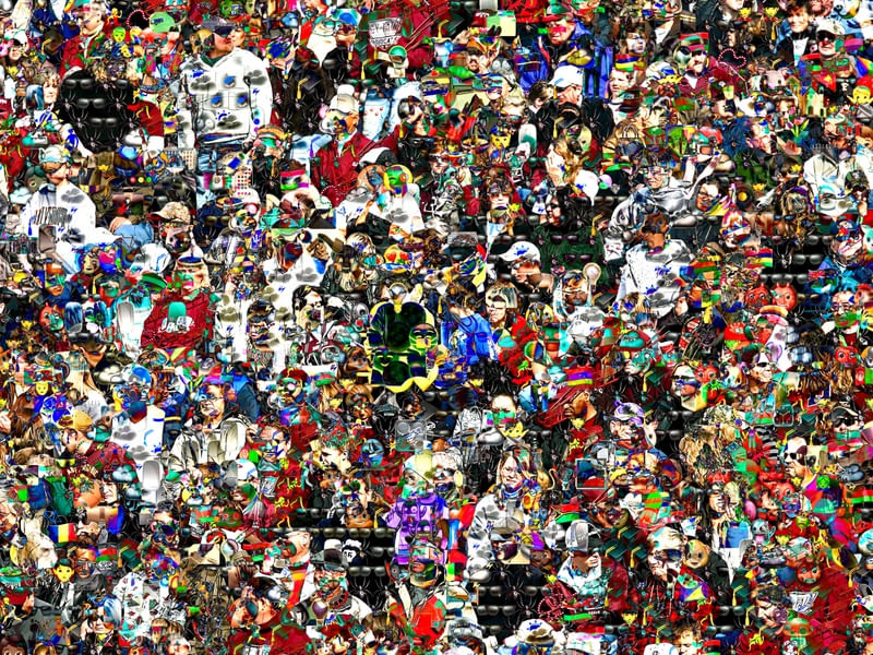 EMOJI CROWD