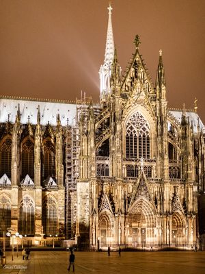 CATEDRAL DE COLÔNIA ALEMANHA A NOITE