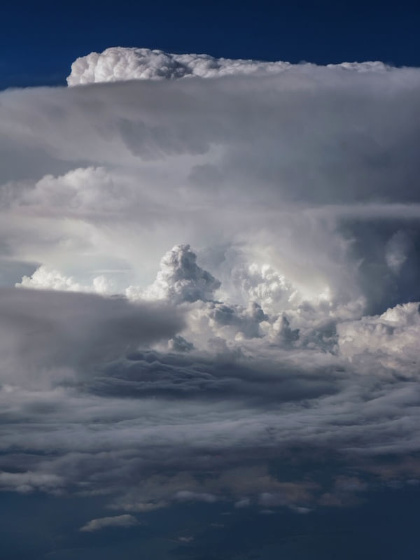 NUVENS MONTANHOSAS