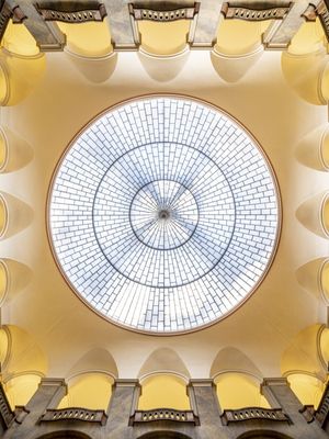 JUSTIZPALAST 4