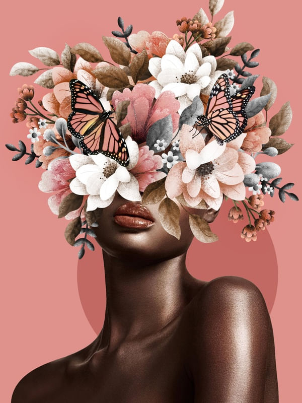 MULHER COM FLORES ROSE