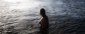 MULHER SEREIA