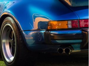 PORSCHE_I