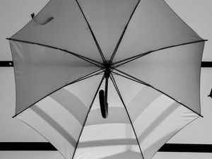 O GUARDA-CHUVA P&B